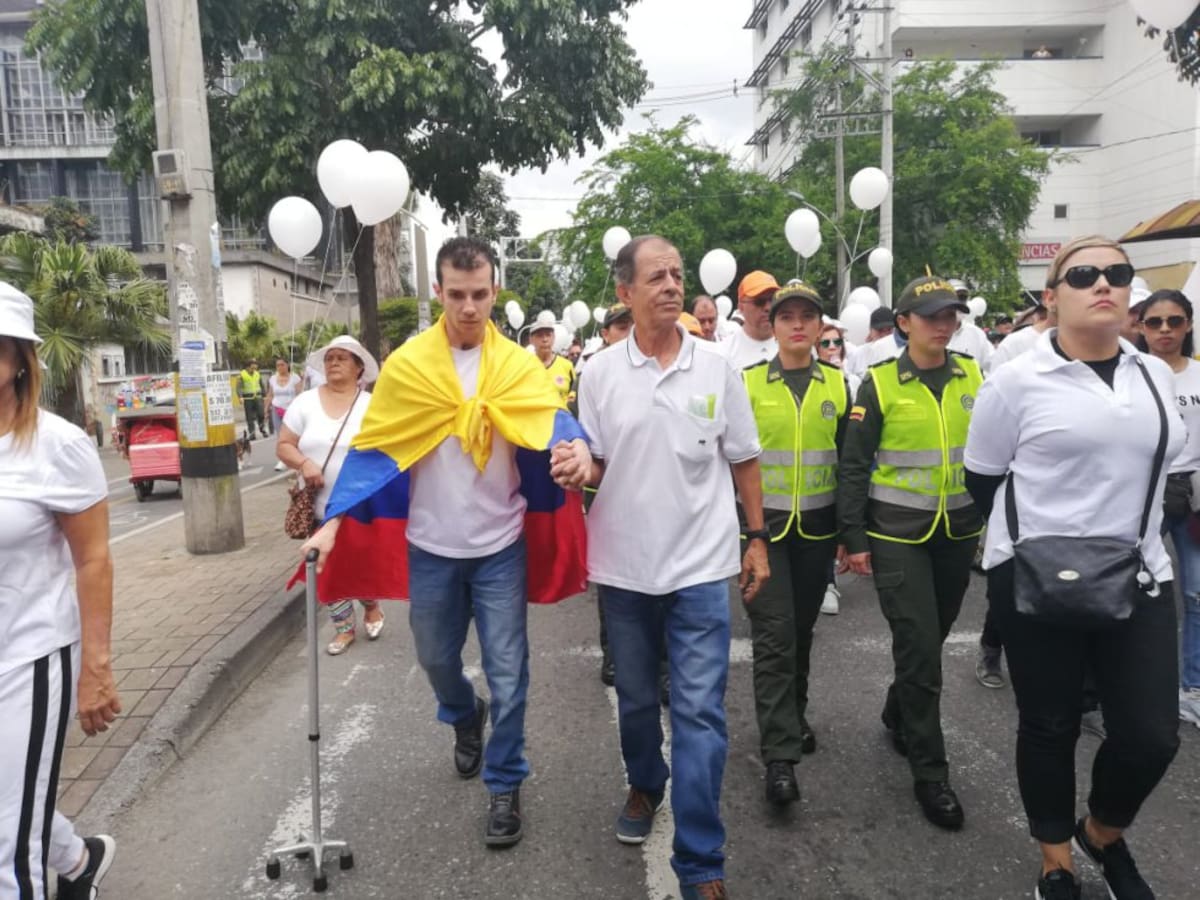 No importa las dificultades, vale más las ganas por acompañar a la Policía Nacional.