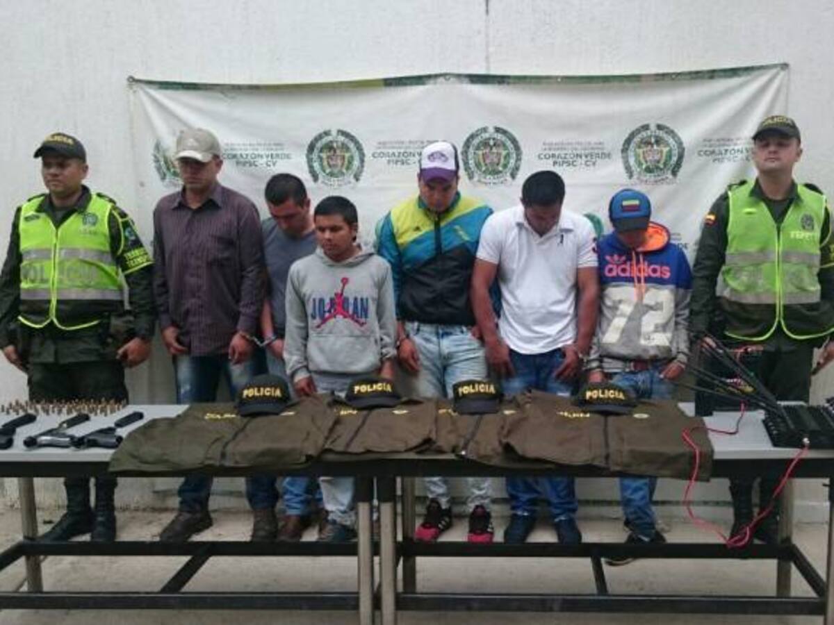 Falsos policias pretendía asaltar carro de valores