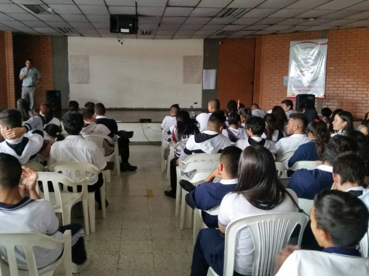 Sigue la polémica por la entrega de las instalaciones del Colegio Cooperativo de Pereira