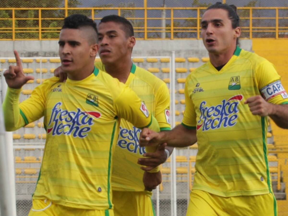 Bucaramanga derrotó 0-2 a Fortaleza en la primera final del Torneo Águila