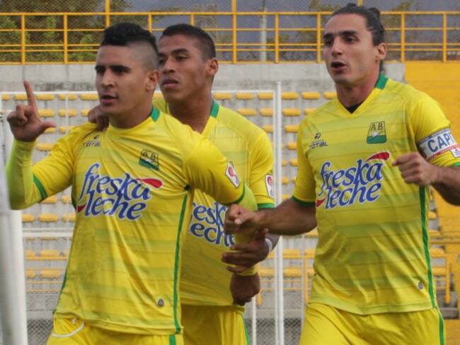 Bucaramanga derrotó 0-2 a Fortaleza en la primera final del Torneo Águila