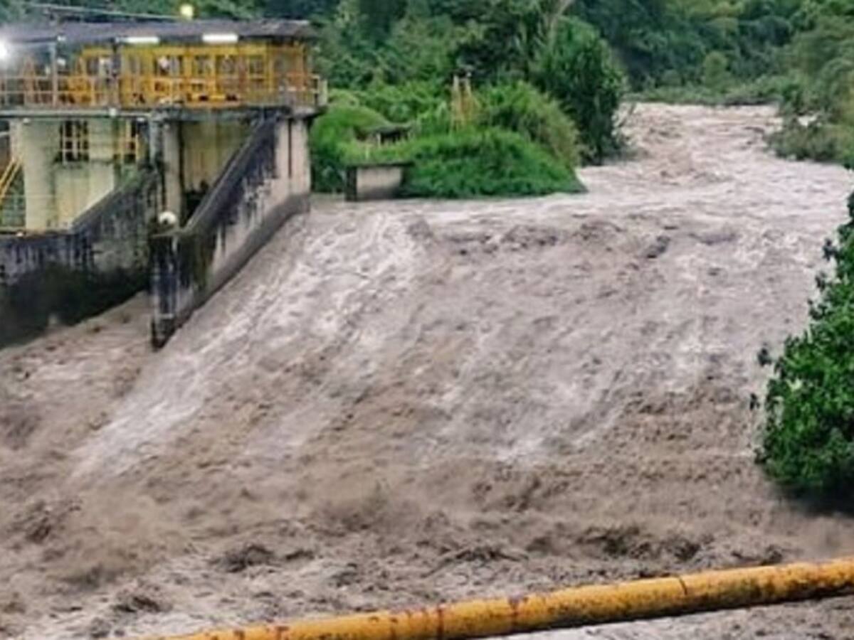 Aguaceros del jueves ocasionaron emergencias en Caldas