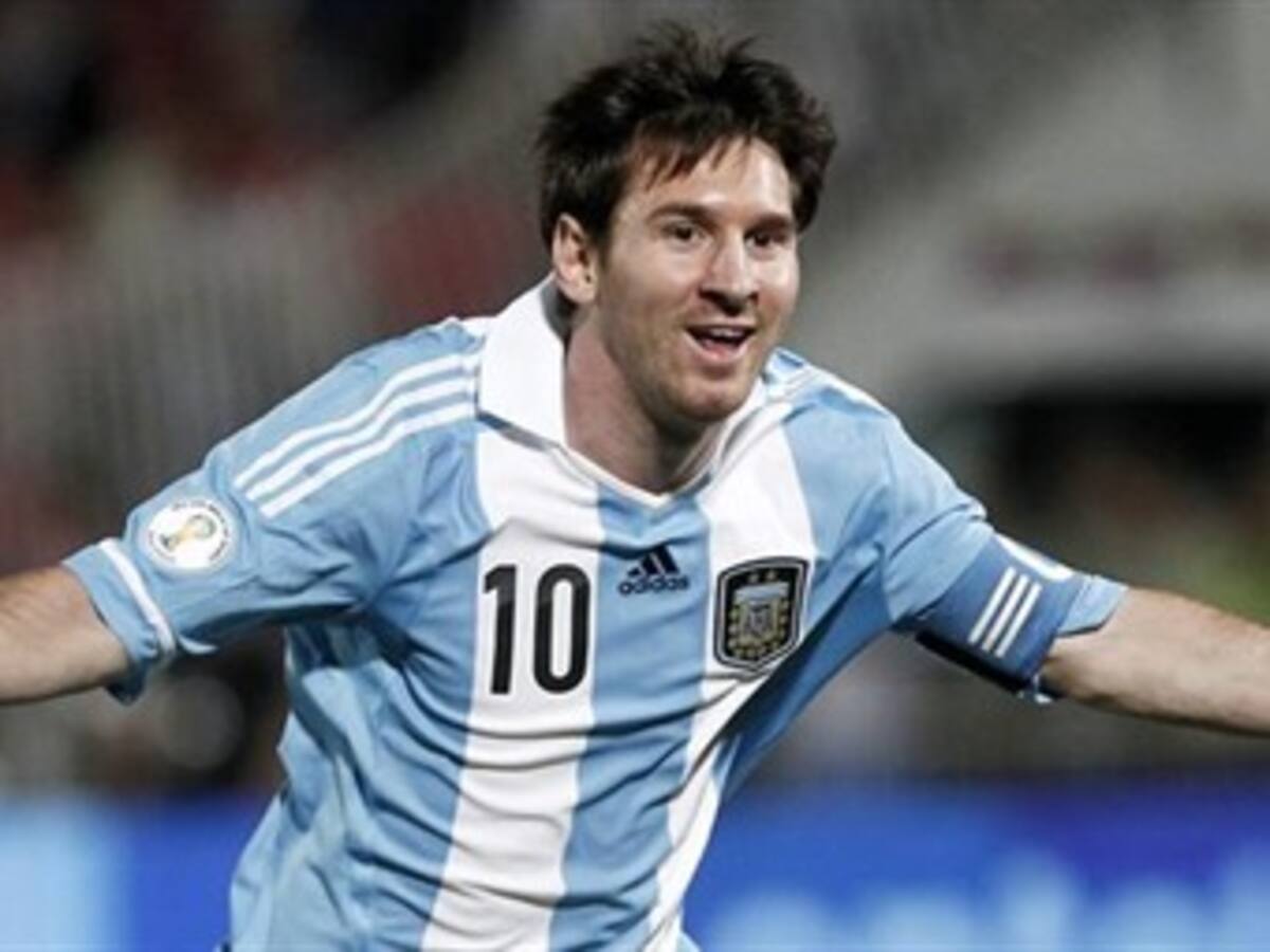 Messi, Higuaín y Suárez lideran la tabla de goleadores de las Elimnatorias