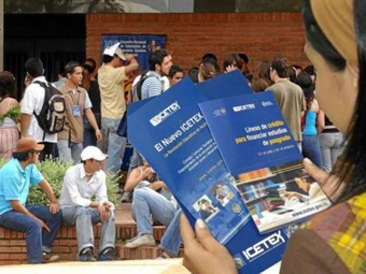 Icetex anuncia condonación total del crédito a algunos estudiantes