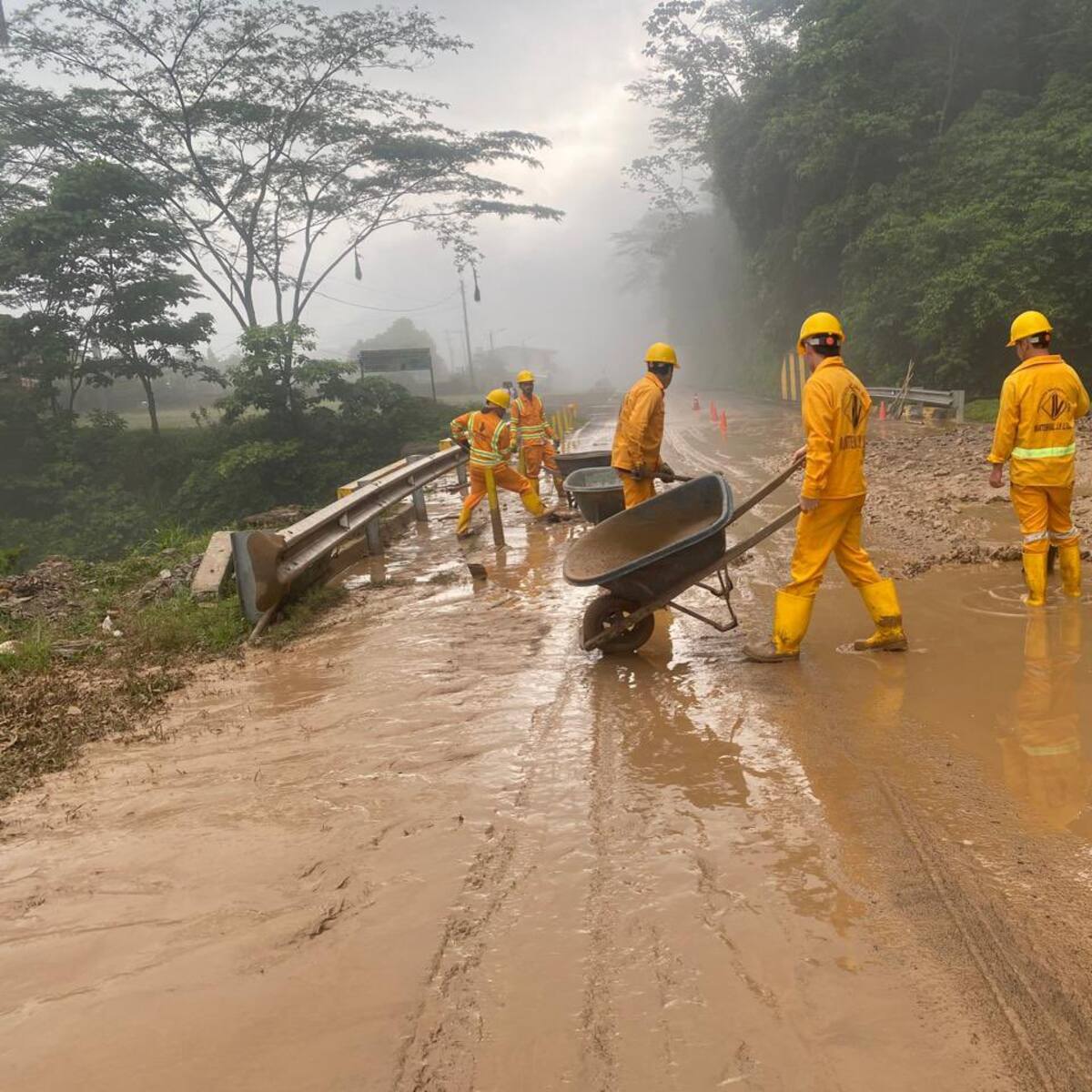 Emergencia en la vía antigua Bogotá – Villavicencio, en el km 85 y 86, genera cierre parcial