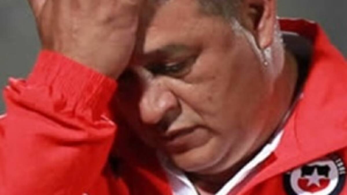 Claudio Borghi fue despedido de Chile