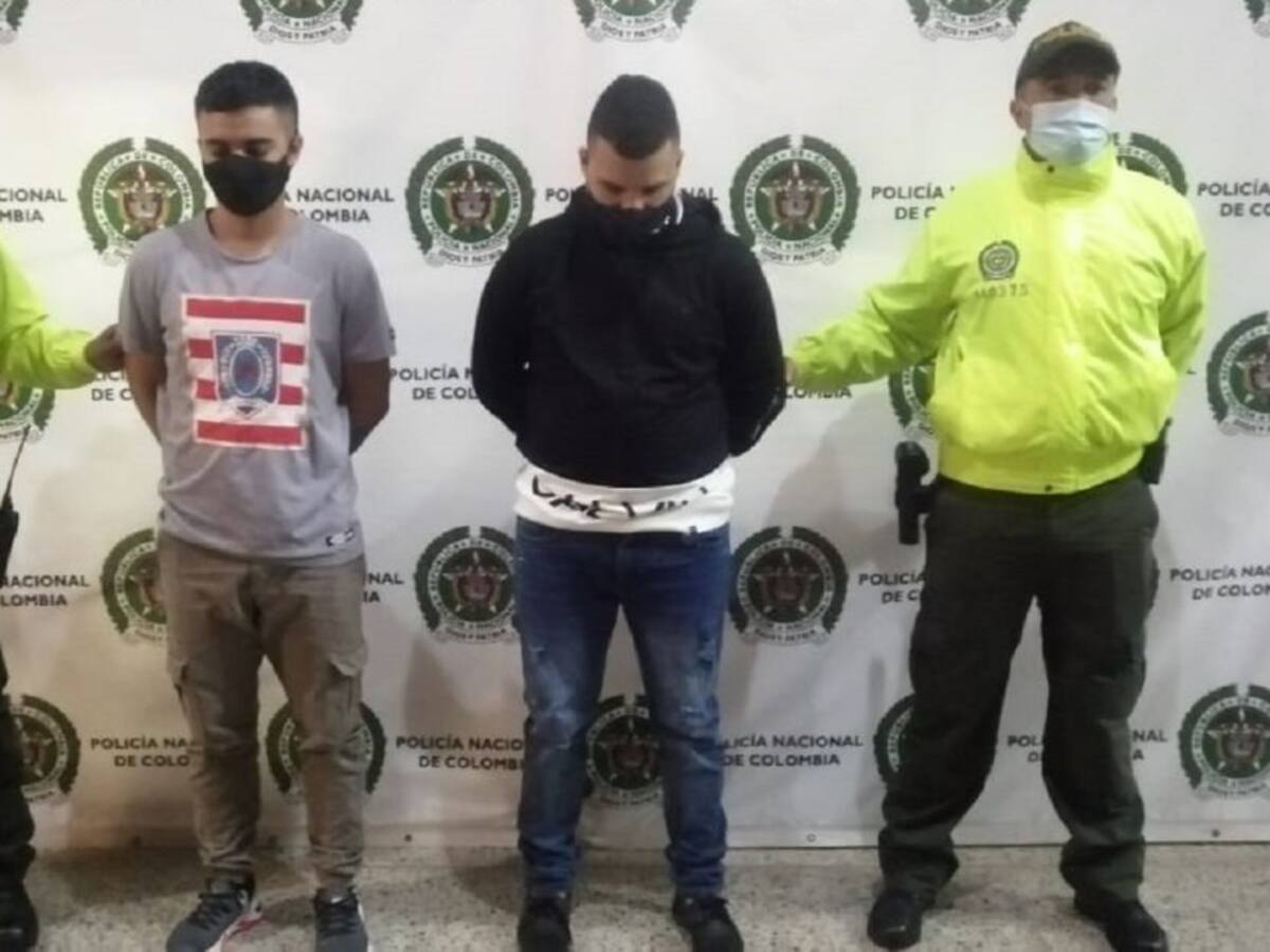 Las AGC estarían consiguiendo armas en Medellín para atacar a la Policía