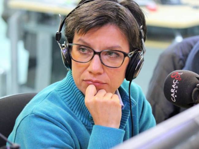 Senadora Claudia López califica de abuso de poder y vagabundería apagón en el Congreso