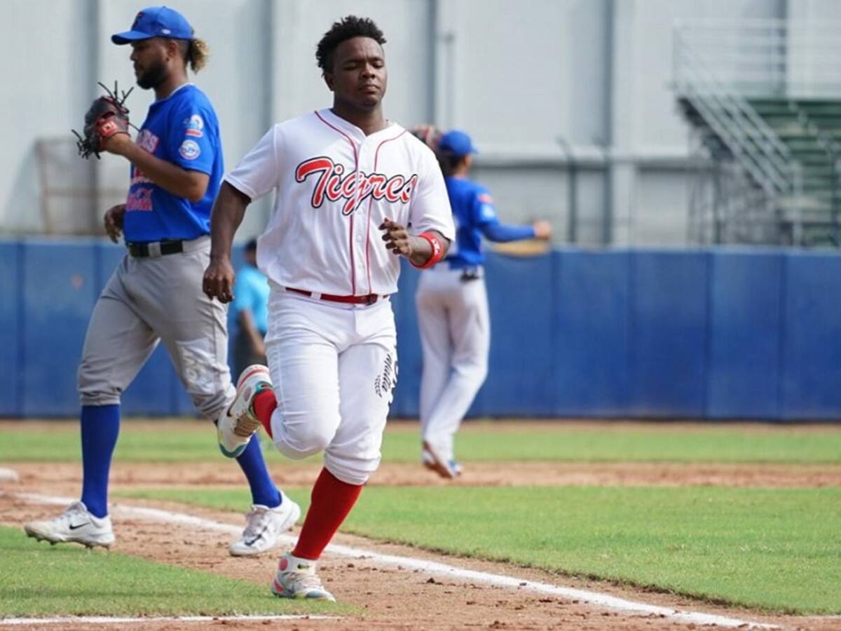 Tigres de Cartagena apabullaron a Caimanes de Barranquilla en el 11 de Noviembre