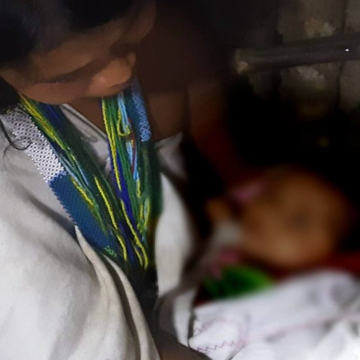 Muere niño indígena tras los enfrentamientos entre koguis de la Sierra