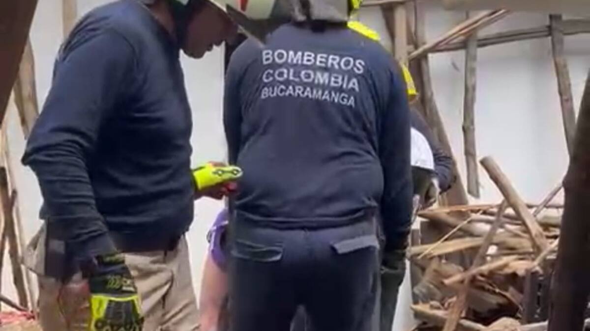 El teniente de bomberos; Edgar Ochoa,