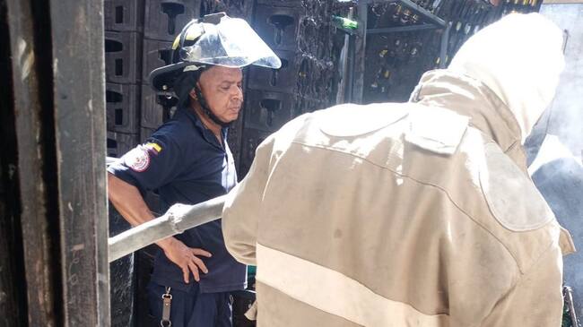 La emergencia se originó por una chispa de soldadura mientras se realizaba un trabajo en el lugar