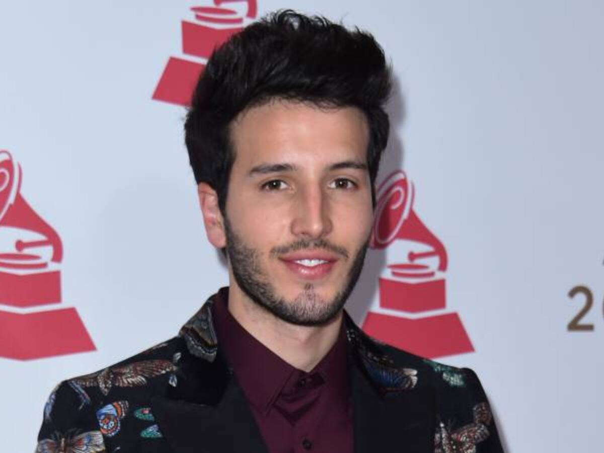 La divertida reacción de "Rancherito", el perro de Sebastian Yatra, al escucharlo cantar