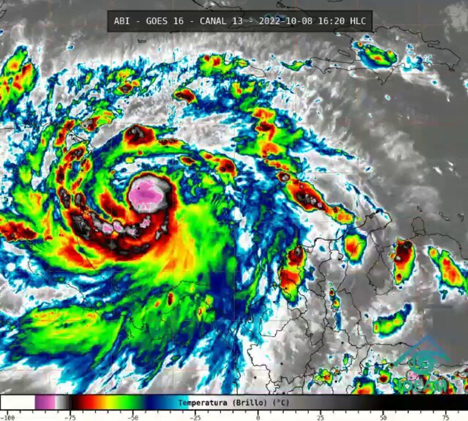 Huracán Julia / imagen satelital del GOES 16 en el momento en que el huracán Julia pasa sobre la isla de San Andrés