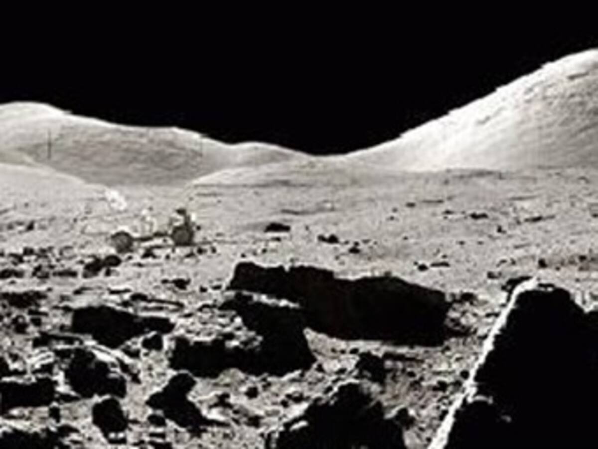 Una misión de la NASA explora el misterioso polvo lunar