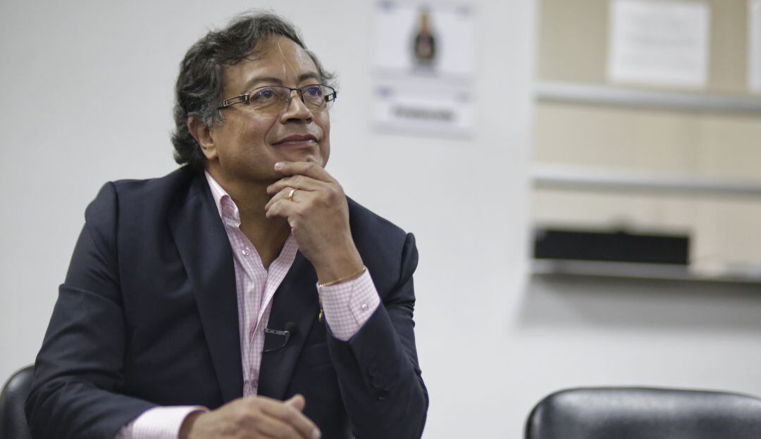 El manifiesto en el que Petro se comprometió a no usar la "guerra sucia"