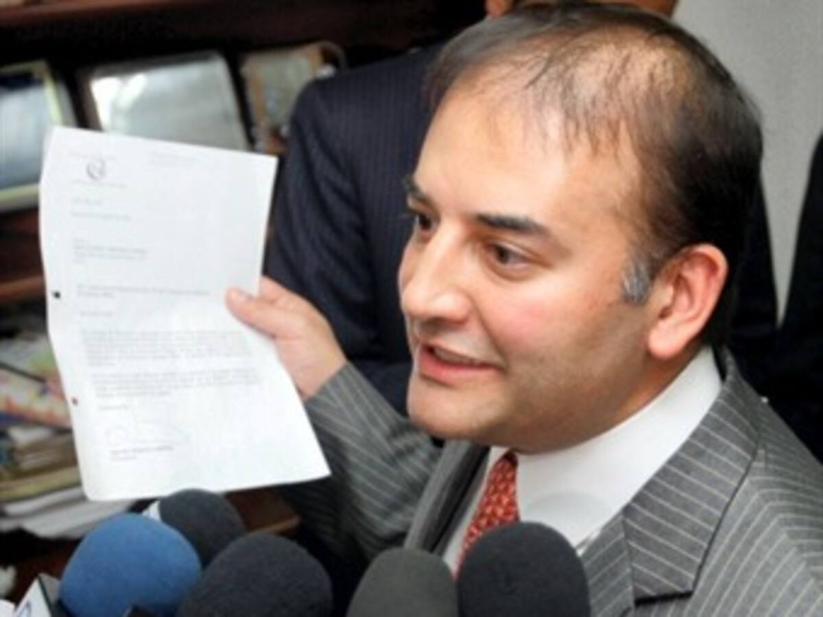Senador Carlos Baena del Mira lamenta destitución de Gustavo Petro