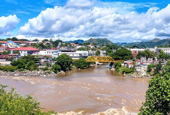 Se debe trabajar sobre la pedagogía de respetar al río y trabajar por él