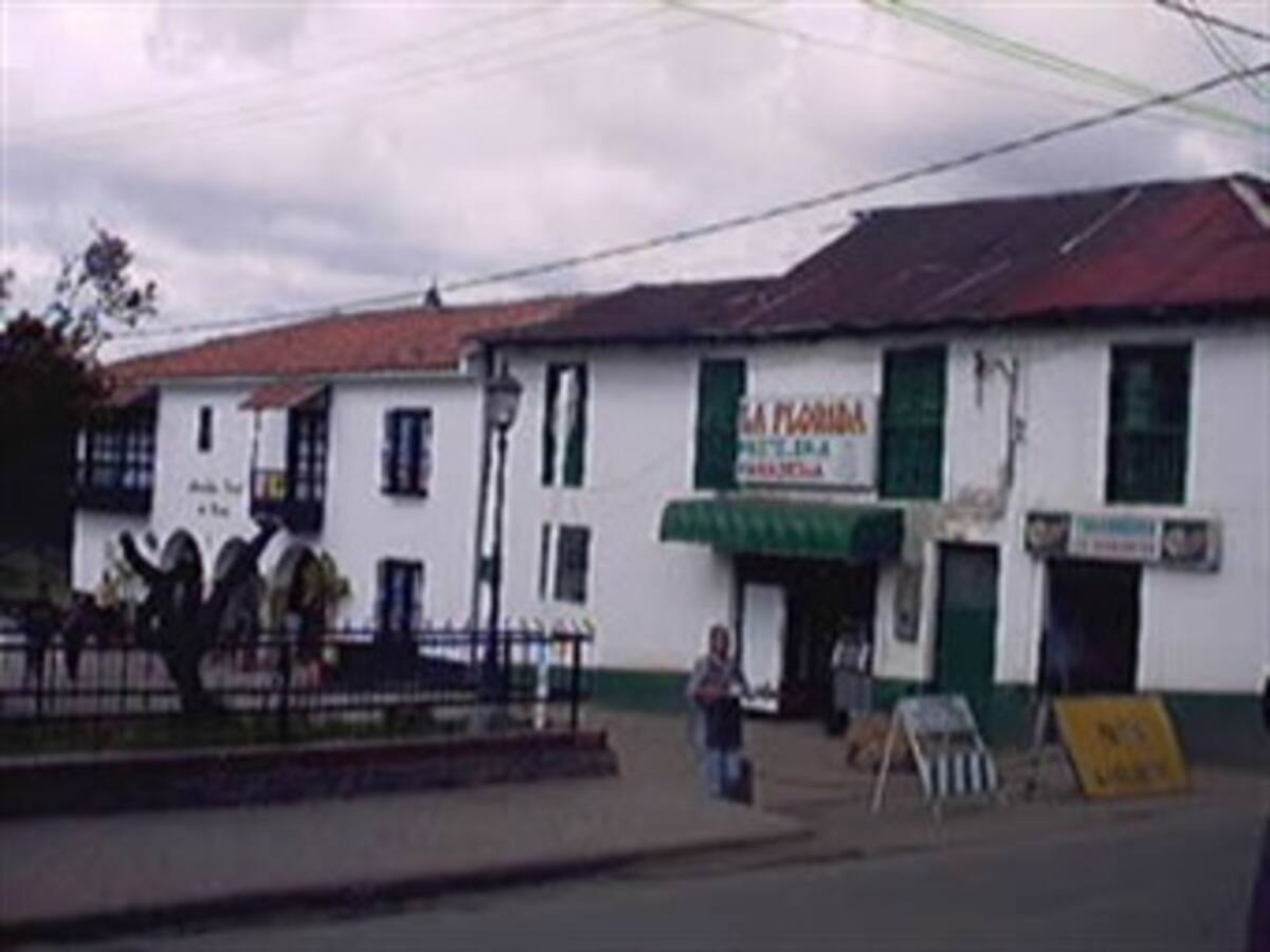 “Sé que mi pelao no se suicidó”: papá de policía que murió en Usme