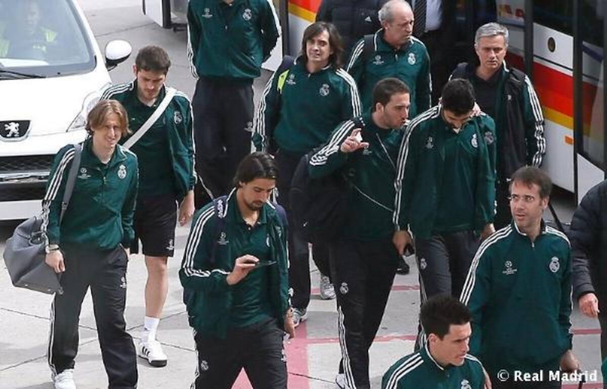 Los jugadores de Real Madrid llegan a Estambul. Foto: realmadrid.com