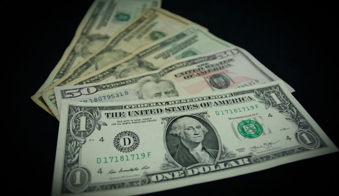 Sigue al alza el dólar en Colombia