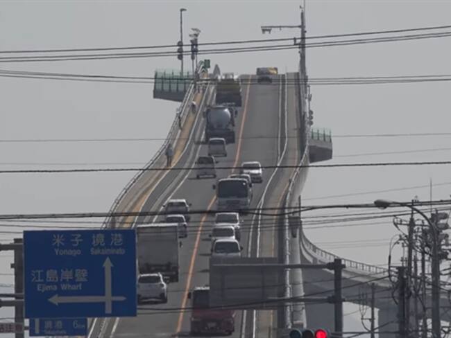 Eshima Ohashi, el puente de Japón que parece una montaña rusa