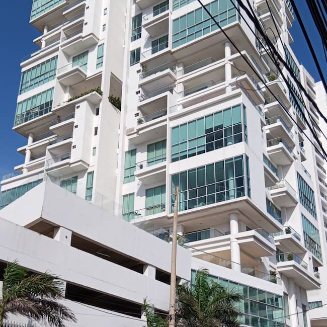 Aguas de Cartagena detecta conexión irregular en edificio ubicado en Marbella
