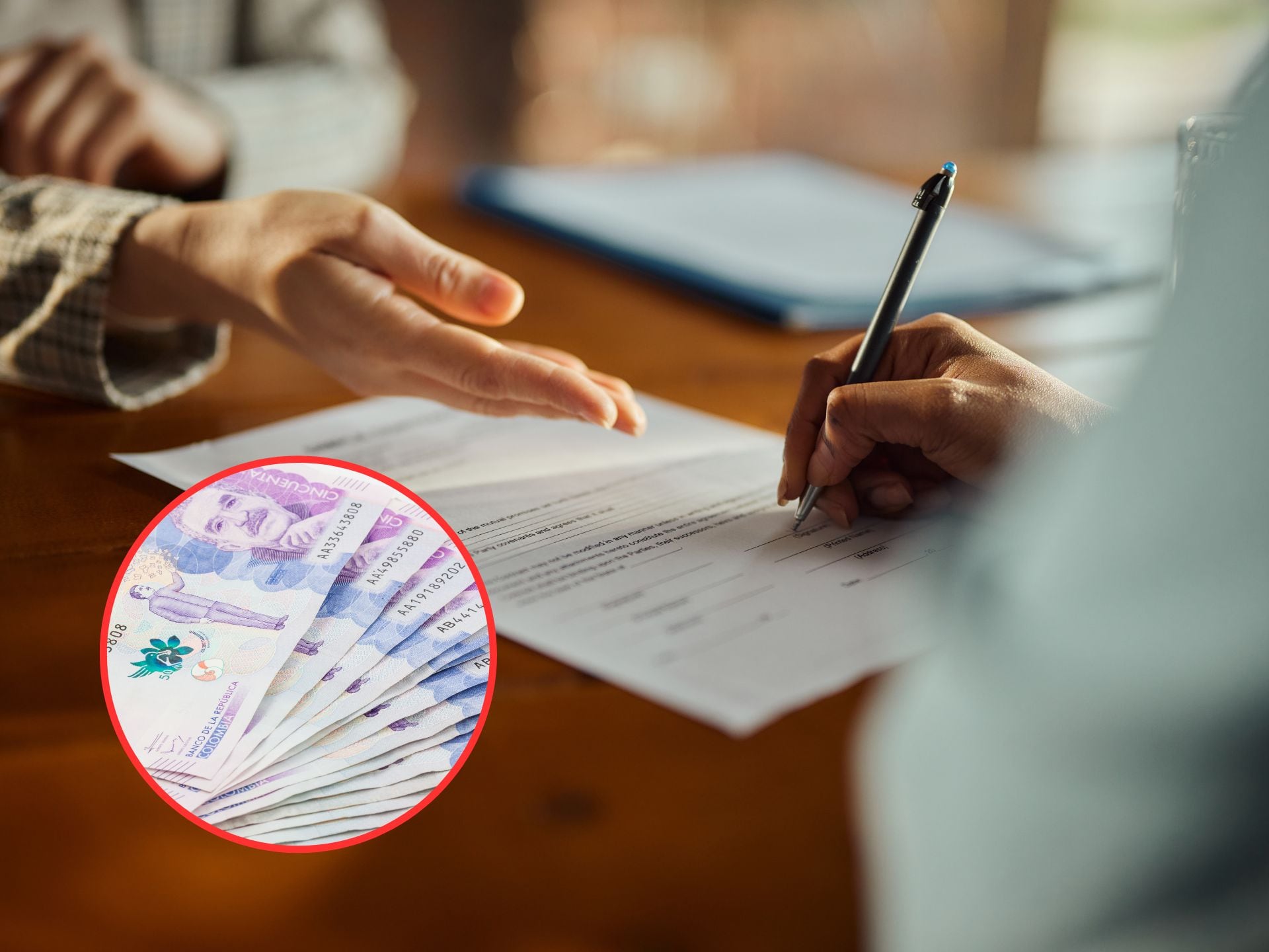Persona abriendo un CDT en un banco o entidad financiera. En el círculo, imagen de dinero colombiano/ Fotos: GettyImages