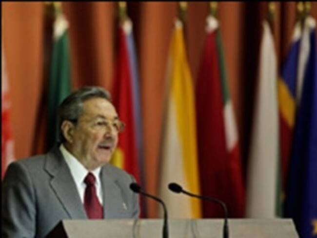 Cuba celebra la decisión &#039;histórica&#039; de la OEA pero no regresará