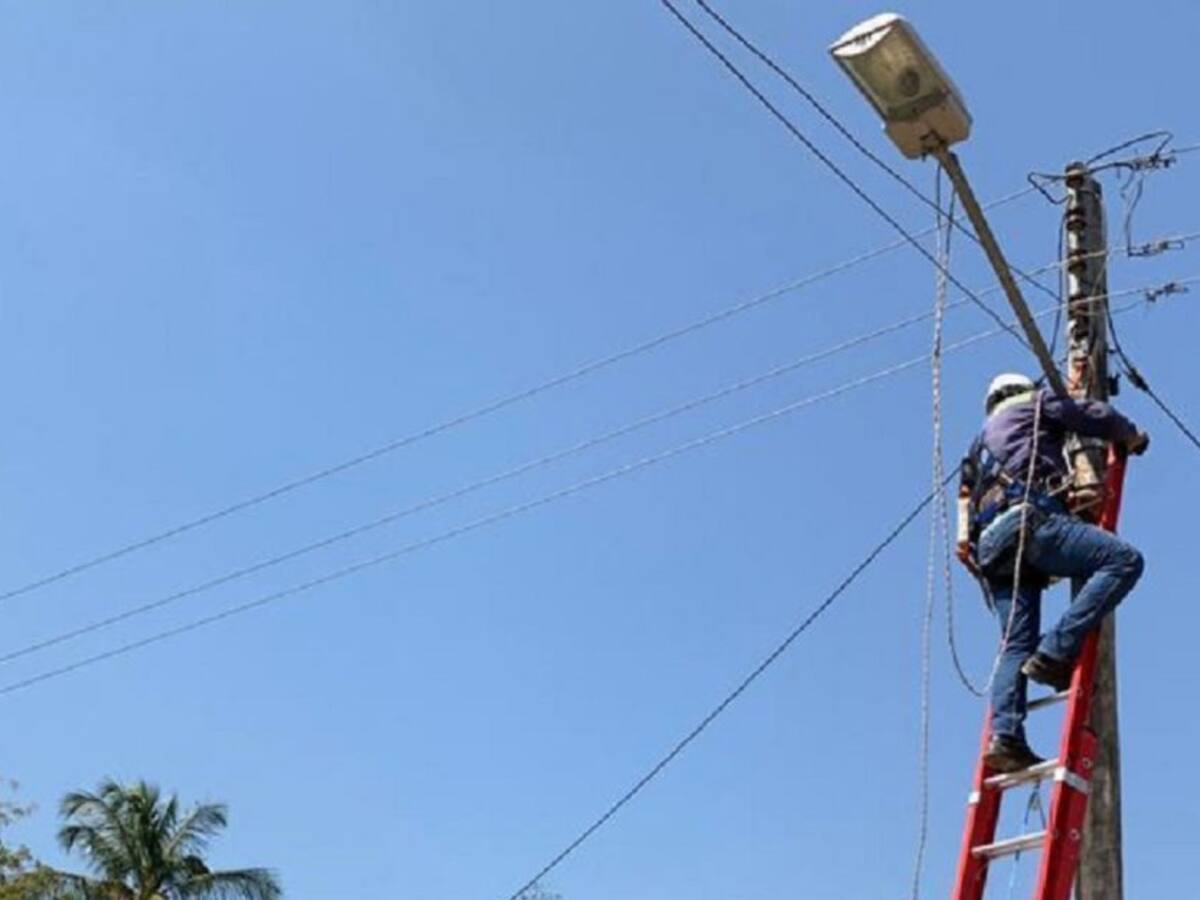 AGM Desarrollos SAS dona 50 luminarias para alumbrado público de Palenque