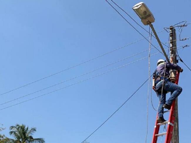 AGM Desarrollos SAS dona 50 luminarias para alumbrado público de Palenque