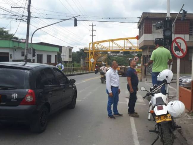 Por fin alcaldía de Calarcá comenzó arreglo de semáforos dañados en esa localidad