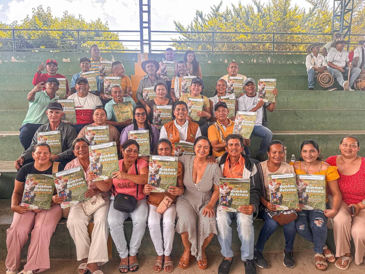 La Ruta del Título formaliza 4.179 hectáreas a víctimas del conflicto en San Juan Nepomuceno