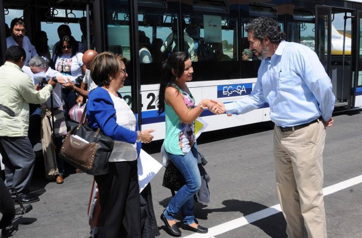 La tercera delegación de víctimas llegó este miércoles a La Habana, Cuba, para asistir a la sesión en la Mesa de Conversaciones con el Gobierno de Colombia y las Farc.