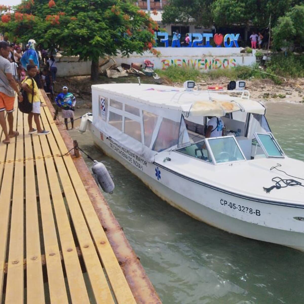 Isla Fuerte e Islote de San Bernardo contarán con atención de nueva ambulancia acuática