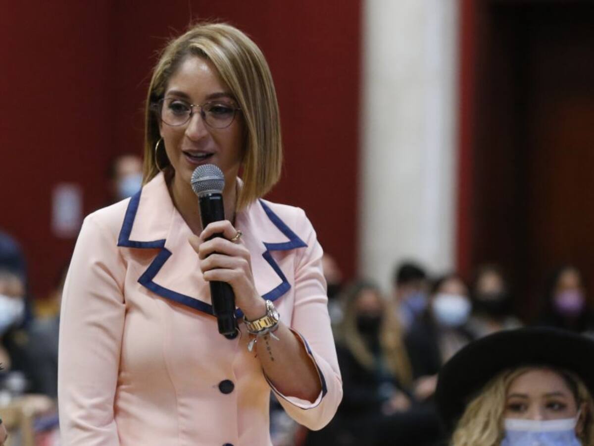Procuraduría archivó supuesto caso de plagio de congresista Jennifer Arias