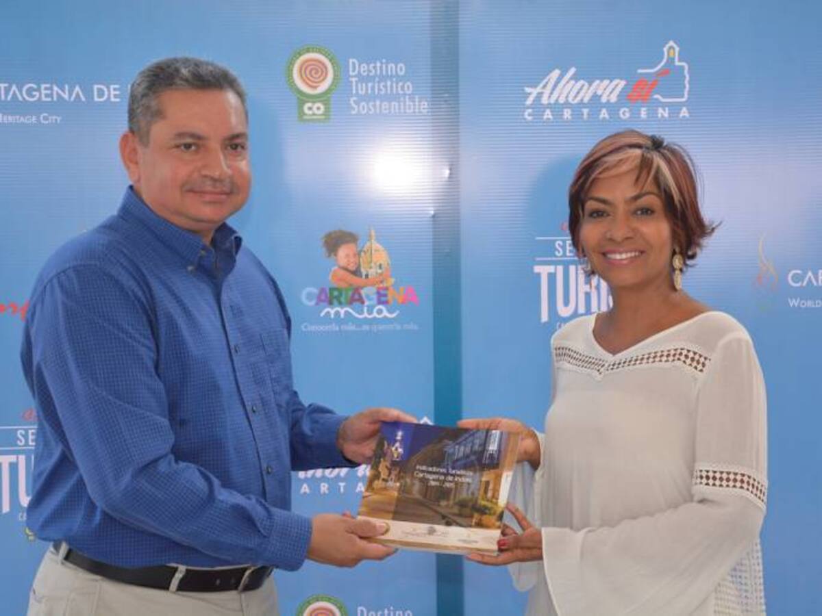 Presentan en Cartagena libro de indicadores de turismo
