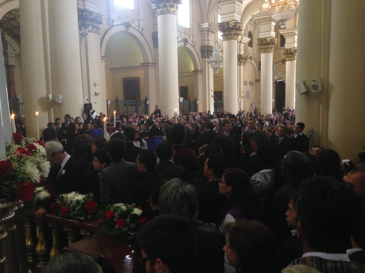 El cuerpo de Guillermo Asprilla fue llevado al cementerio Jardines del Recuerdo en el Norte de la ciudad.