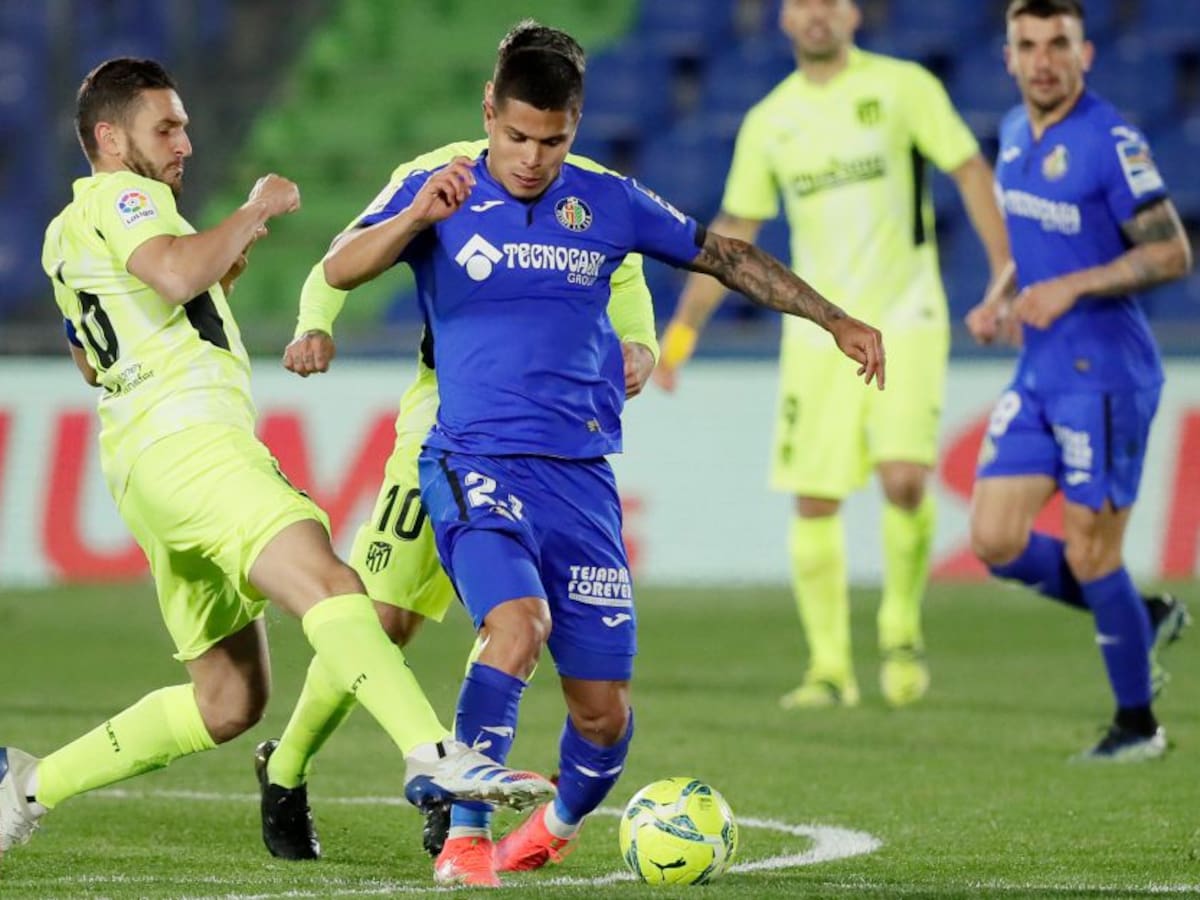 'Cucho' Hernández pasará por el quirófano por fractura en un dedo del pie