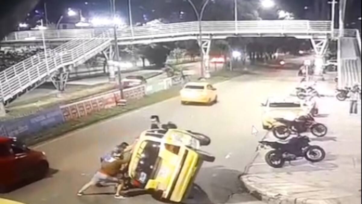 VIDEO: Taxista sufre accidente en la paralela a Floridablanca