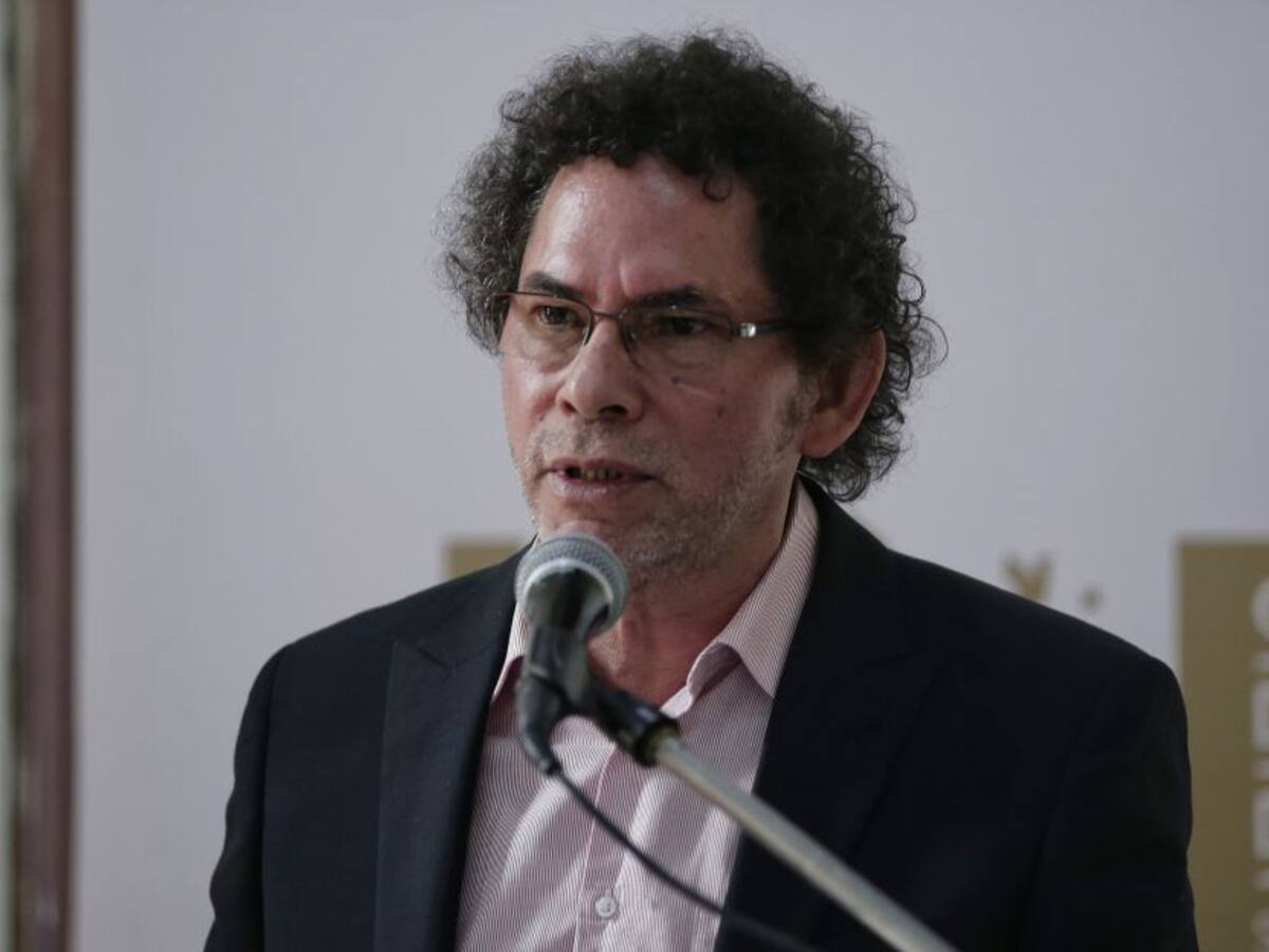 Pastor Alape hablará de los bienes de las exFarc ante la JEP