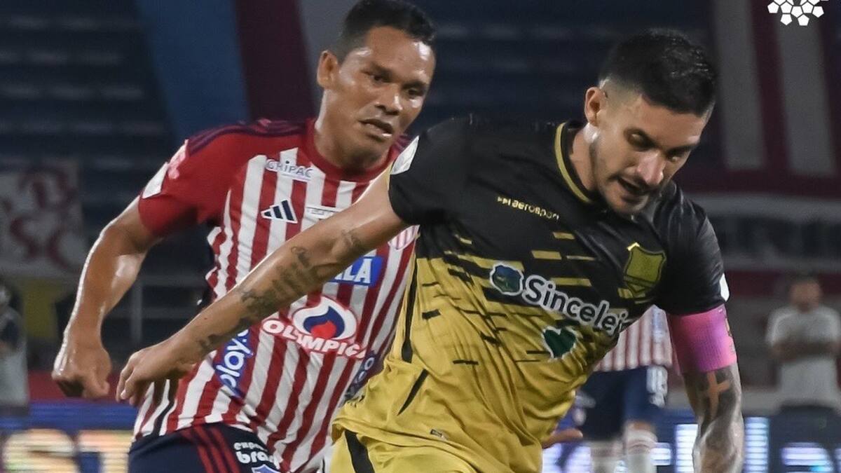 Guillermo Célis tras polémica ante Junior por posible penal: “El balón me pegó en la mano”