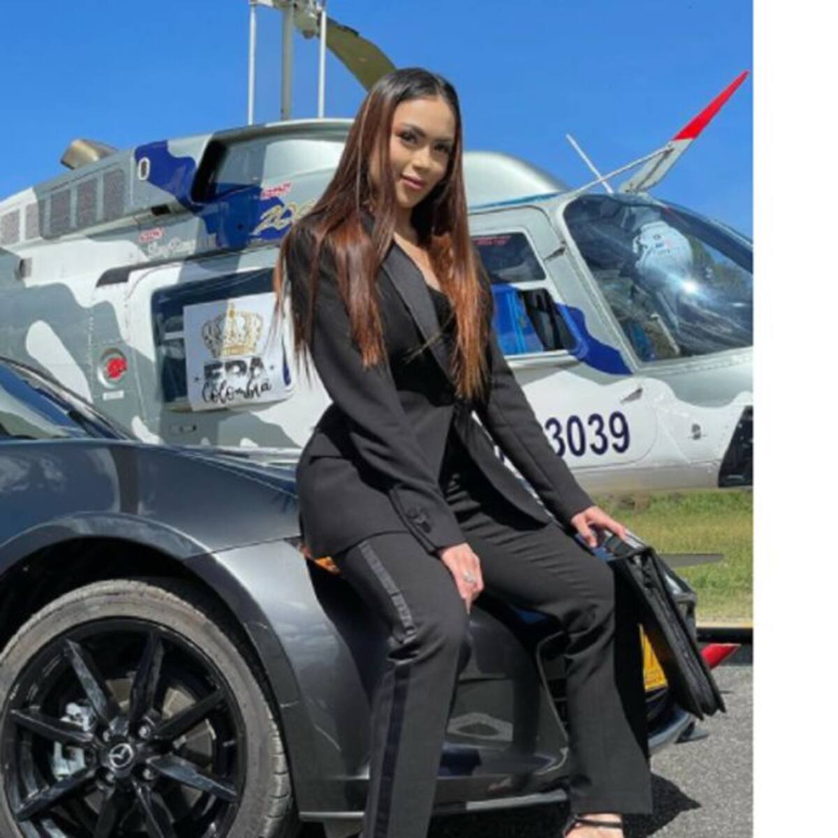 "El cuerpón que me armé": Epa Colombia se desvistió en pleno carro