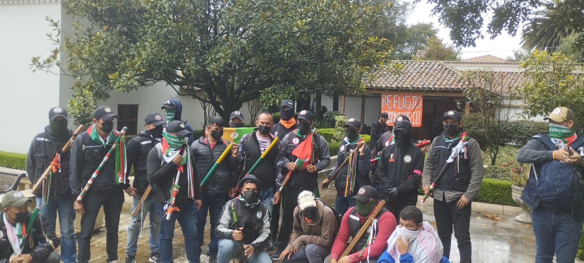 Indígenas y campesinos ingresan a la fuerza la la Nuncia Apostólica en Bogotá - Archivo