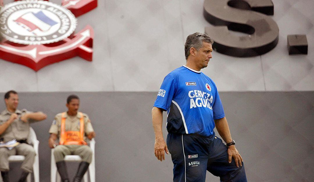 Reinaldo Rueda en Brasil con la Selección Colombia en 2004