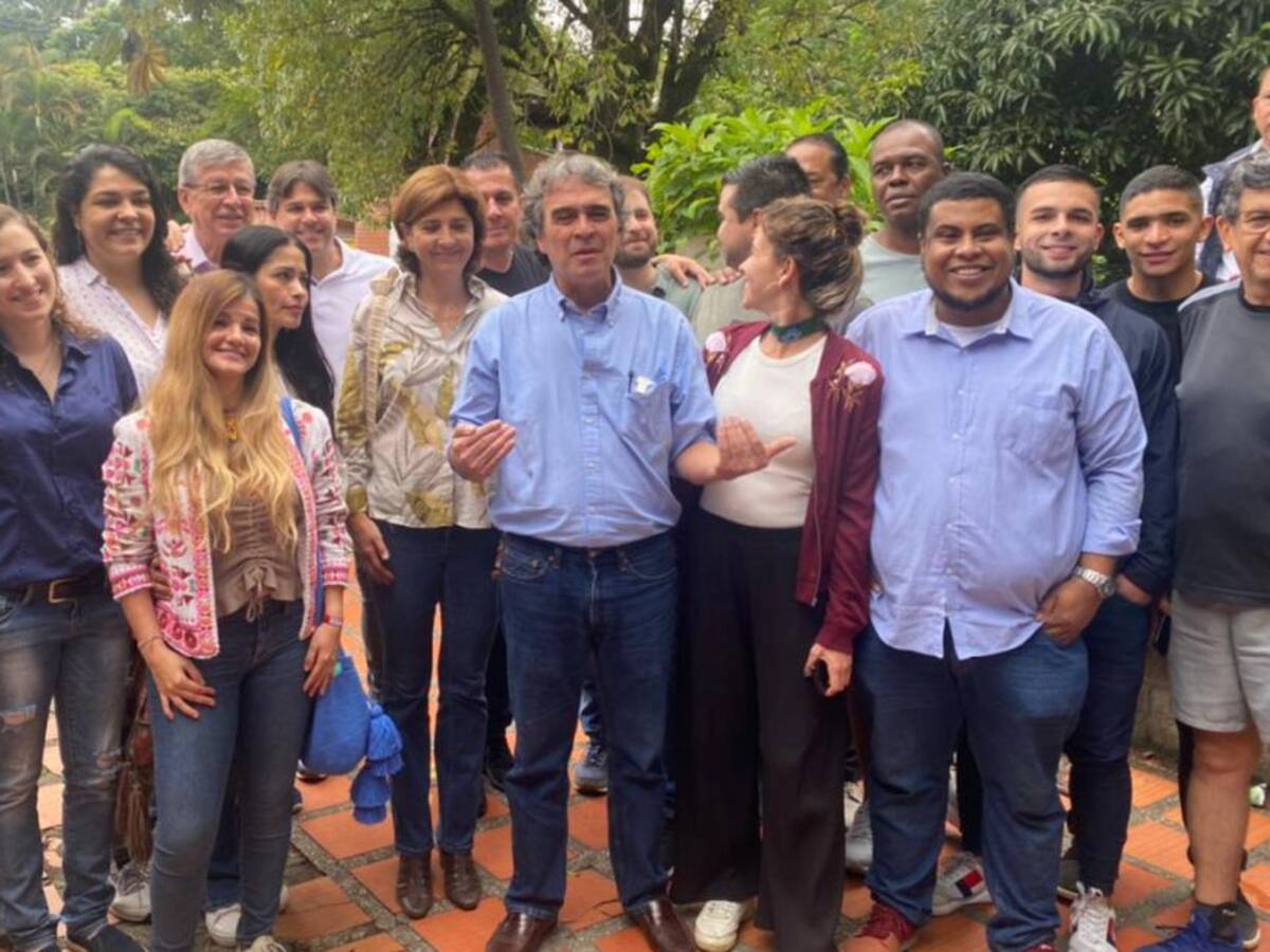 Fajardo votó confiado en que es la mejor opción para el país