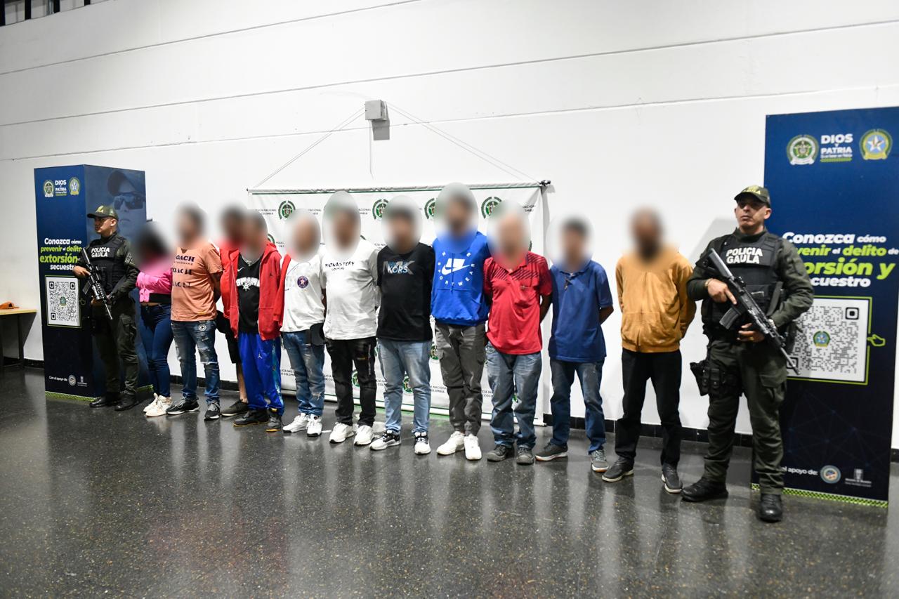 Se capturó a 12 integrantes de banda delincuencial dedicada a la extorsión y secuestro en Medellín. Cortesía.