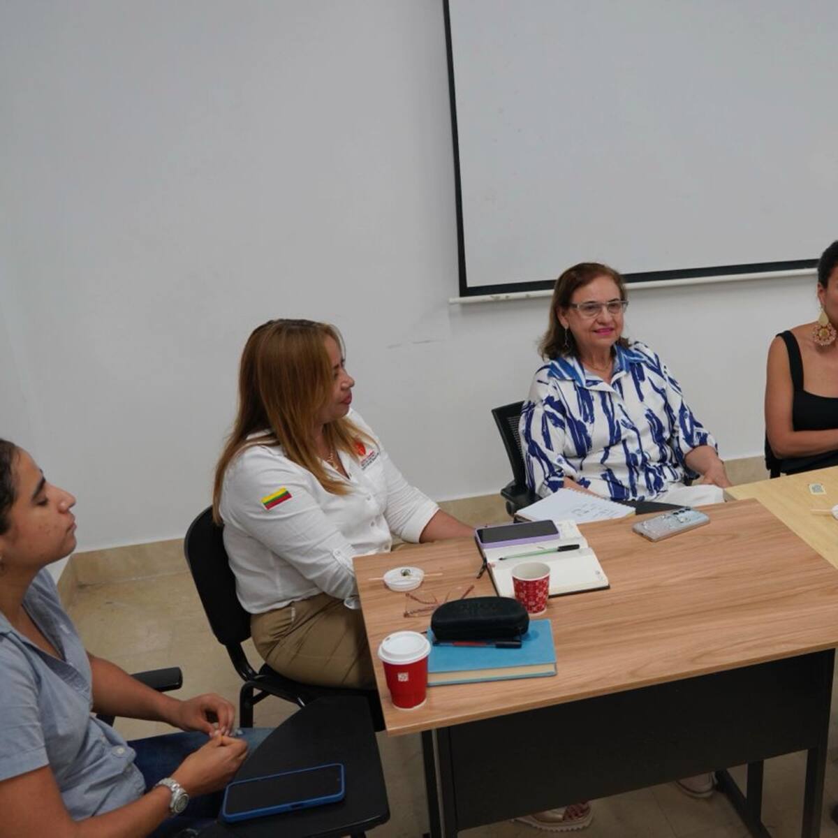 Unibac y FICCI renuevan alianza académica para fortalecer el cine y la formación audiovisual