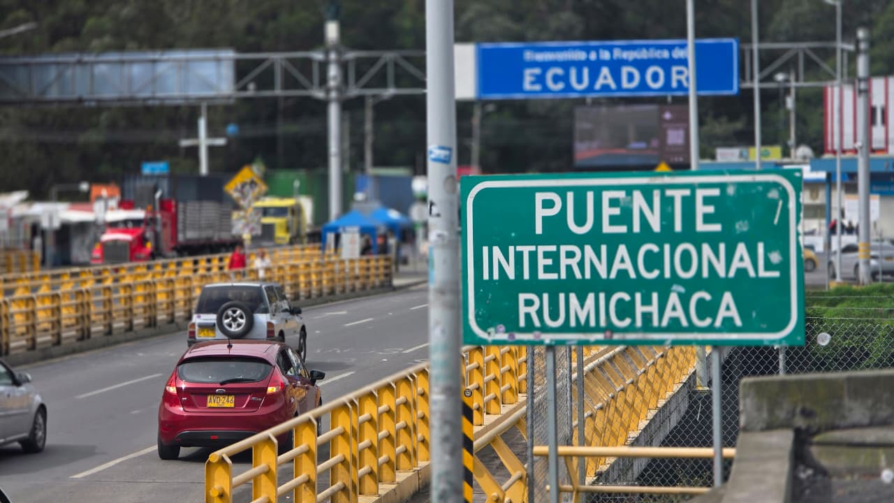 Crisis de seguridad en la frontera con Ecuador se debe a la sustitución de cultivos según Petro