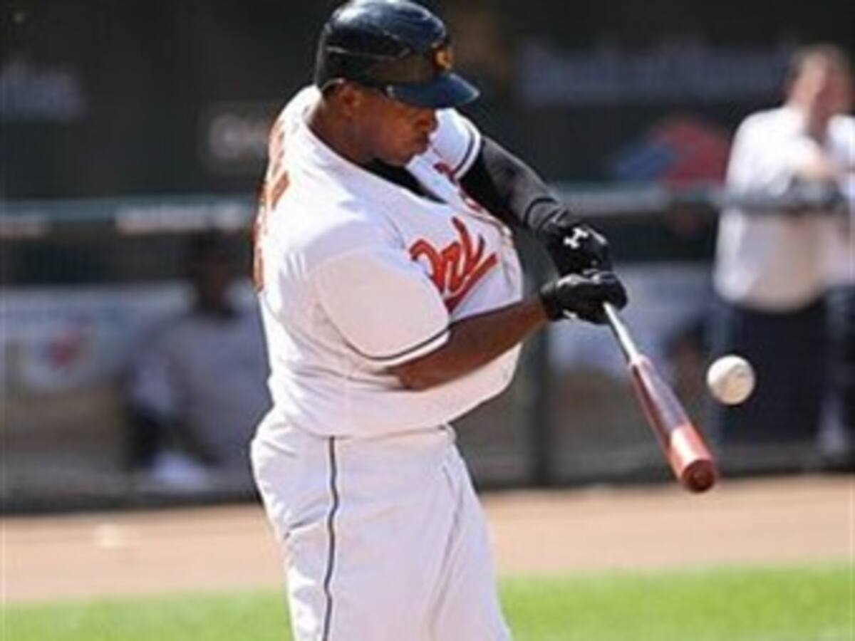 Jolbert Cabrera se destaca en jornada del béisbol mexicano